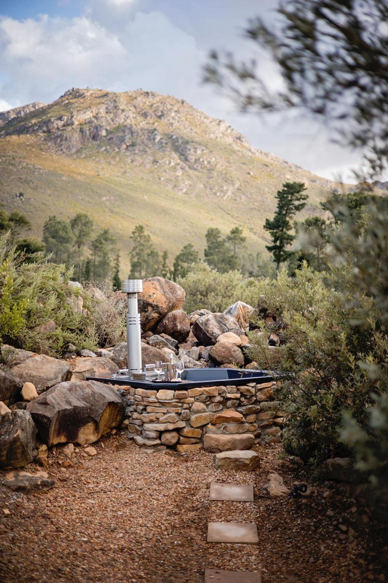 Wagyu Mountain Lodge Paarl Ngoại thất bức ảnh